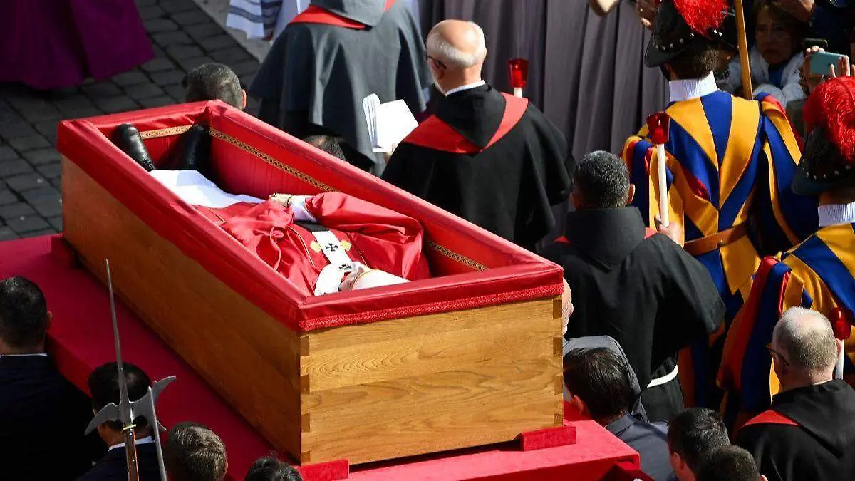 Traslado del Papa Francisco a la Basílica de San Pedro