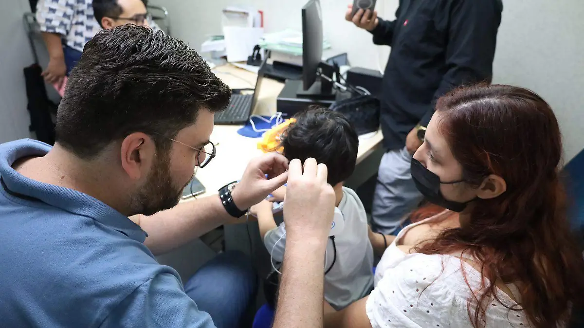 Implante coclear hospitales IMSS Bienestar Tuxtla 