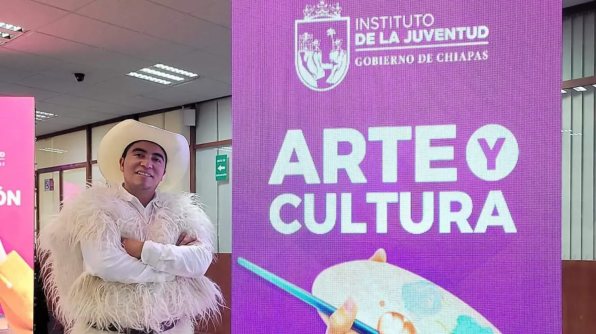 Tex López artista de San Juan Chamula 