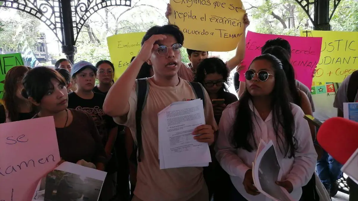 Uanch exámen de admision Tuxtla