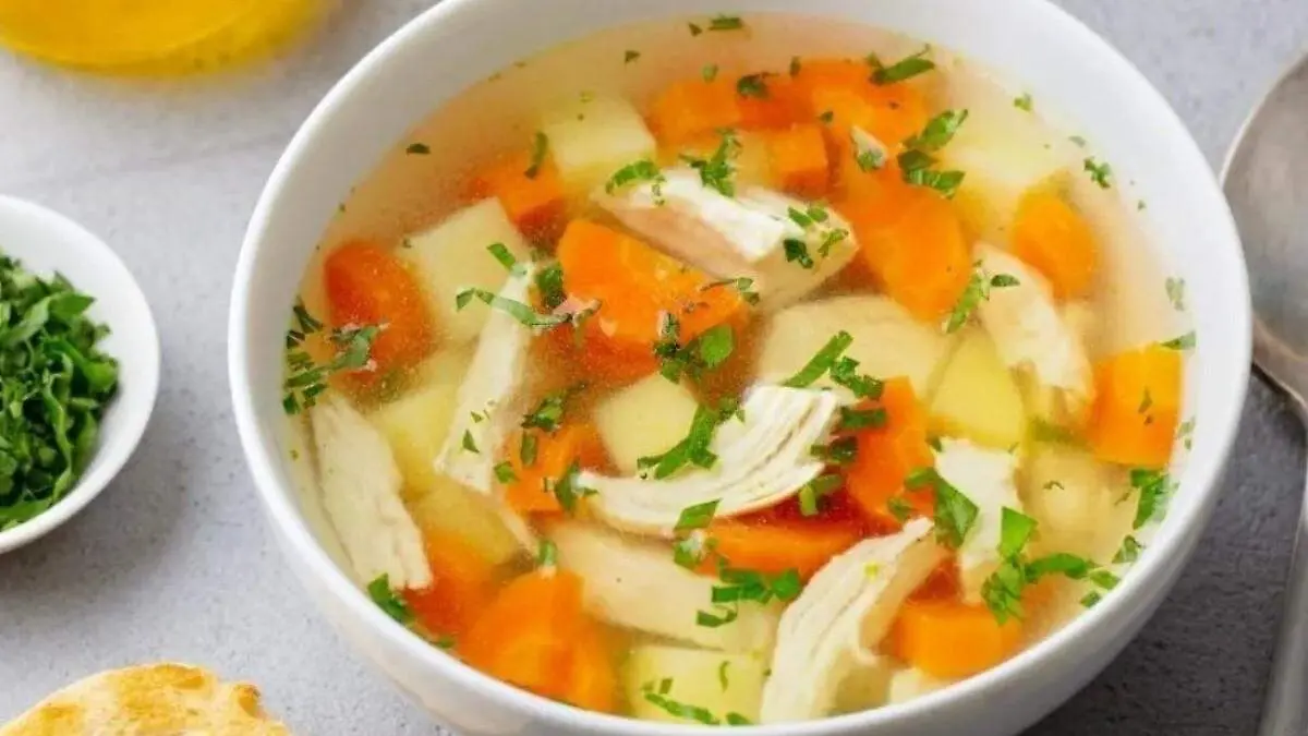 sopa_de_verduras_con_pollo