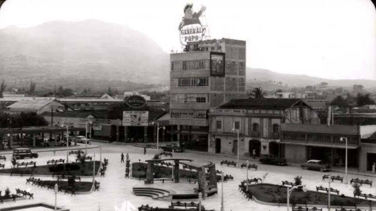 Edificio Corzo Tuxtla Historia 