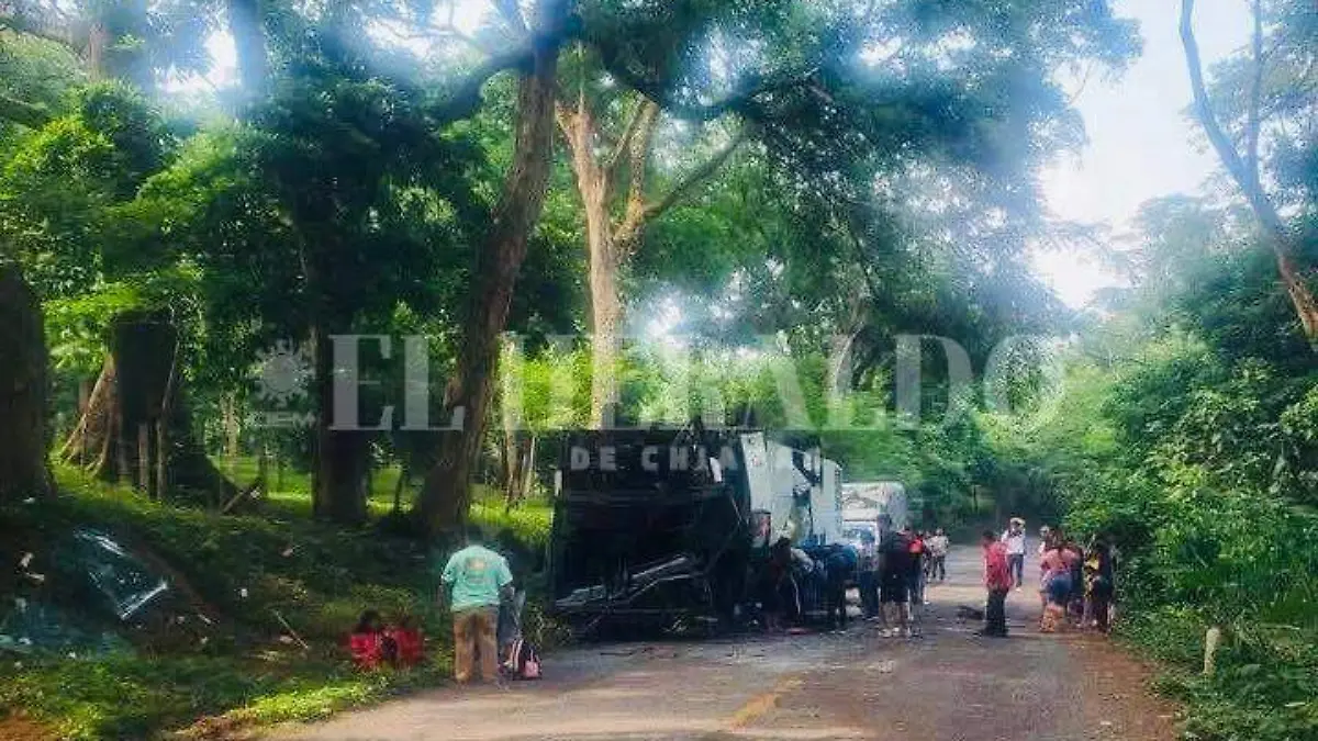 autobus de psajeros accidente
