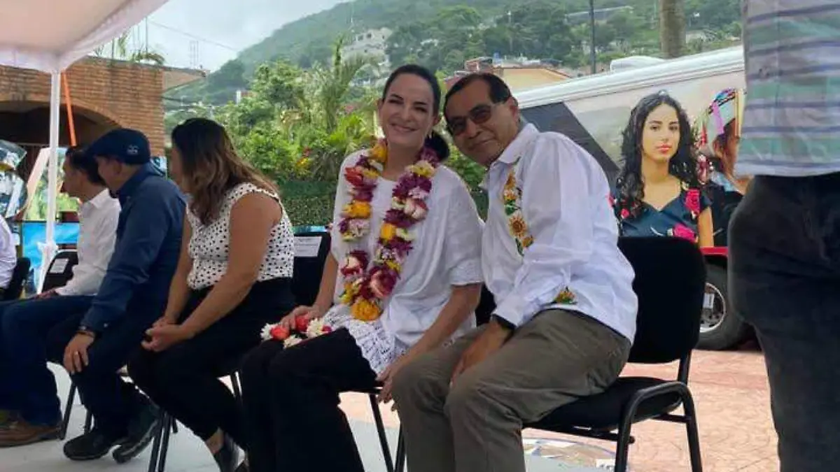 Diputada y presidente del congreso