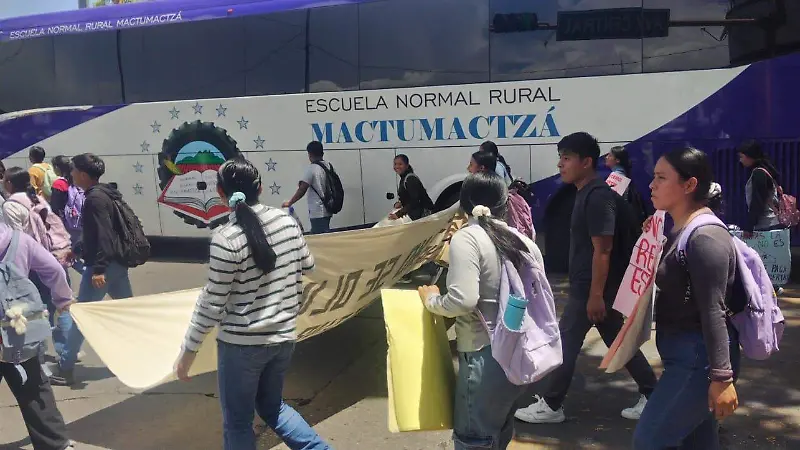 Los normalistas
