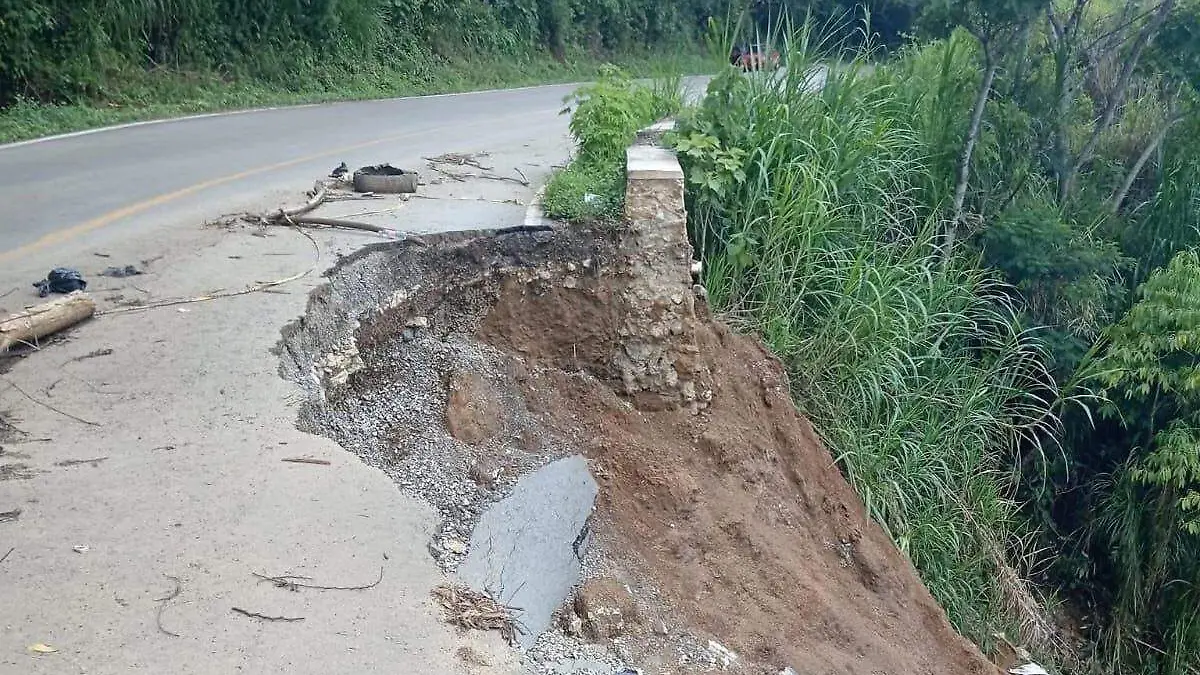 deslave en carretera