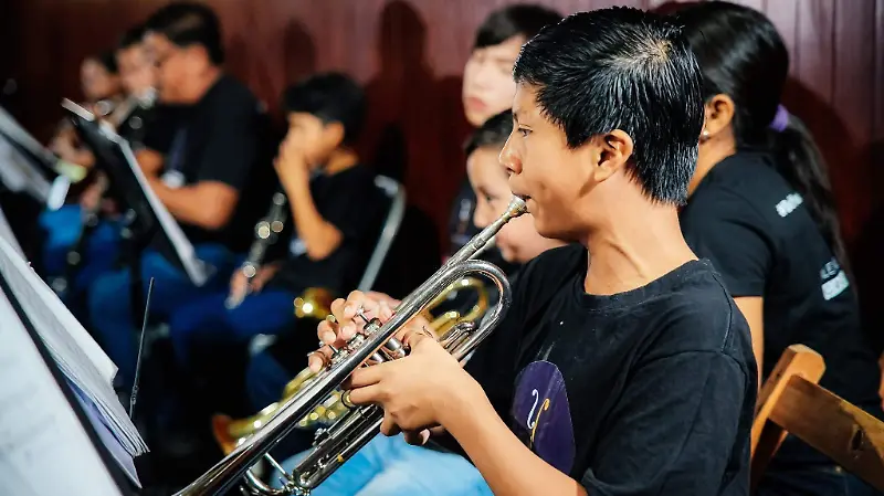 Youth Sonfonietta instrumentos donaciones aduanas Chiapas