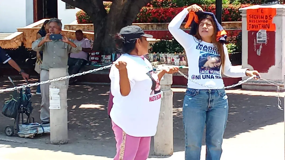 En su exigencia de justicia, colectivas han bloqueado vialidades 