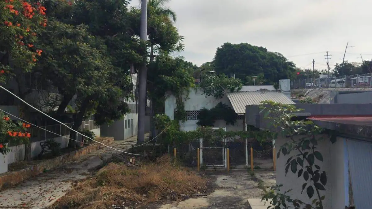 Más de ocho años de abandono