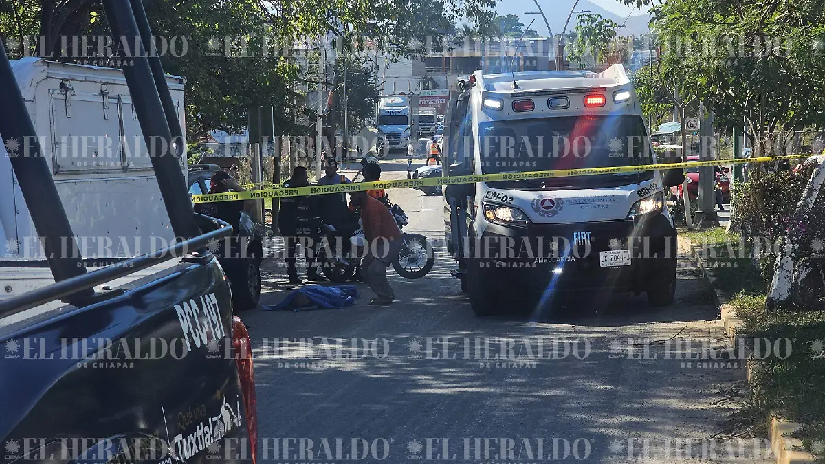 Fallece hombre en la carretera