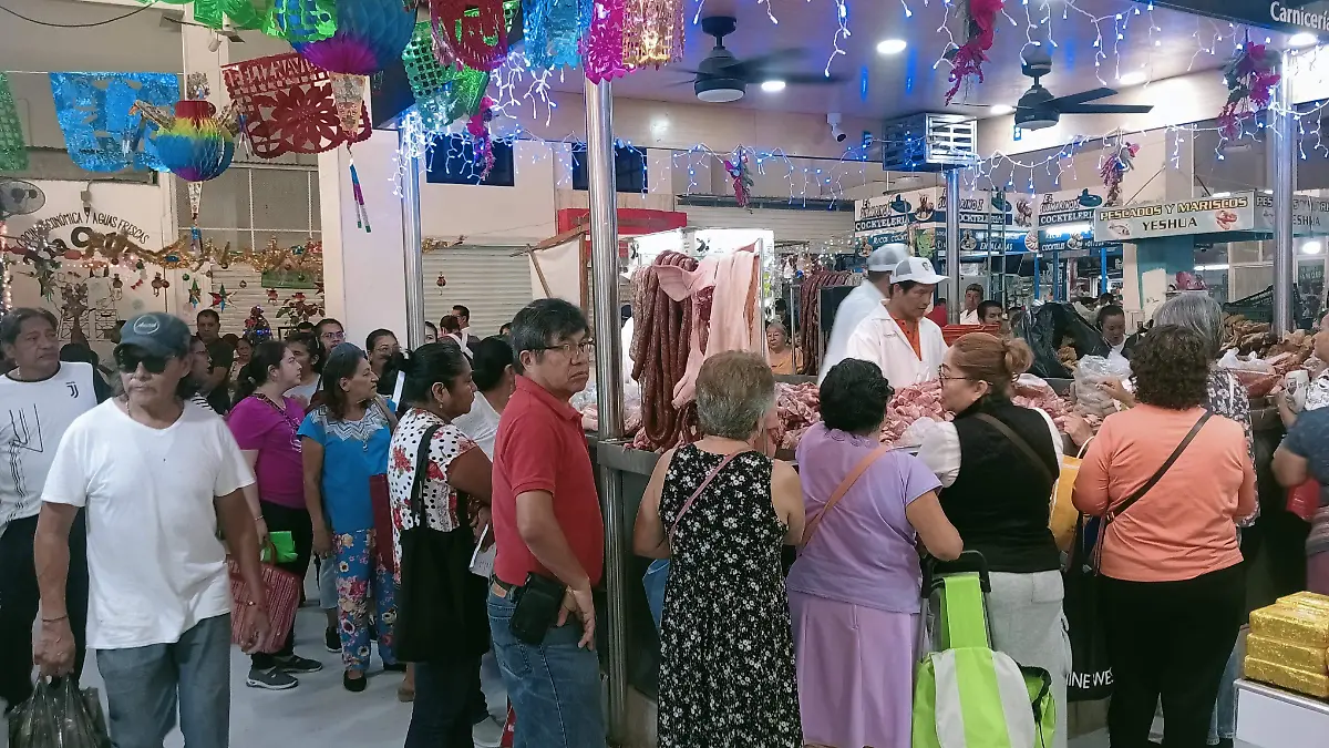 Gran afluencia de consumidores en mercados públicos de Tuxtla Gutiérrez 