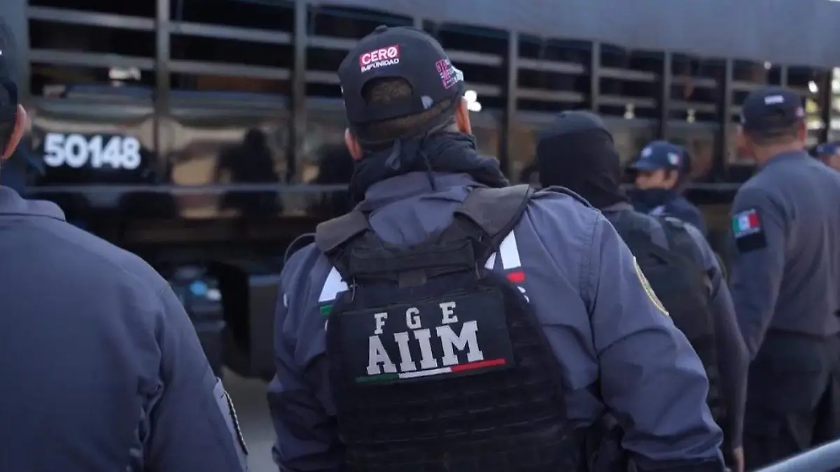 Policias detenidos 3