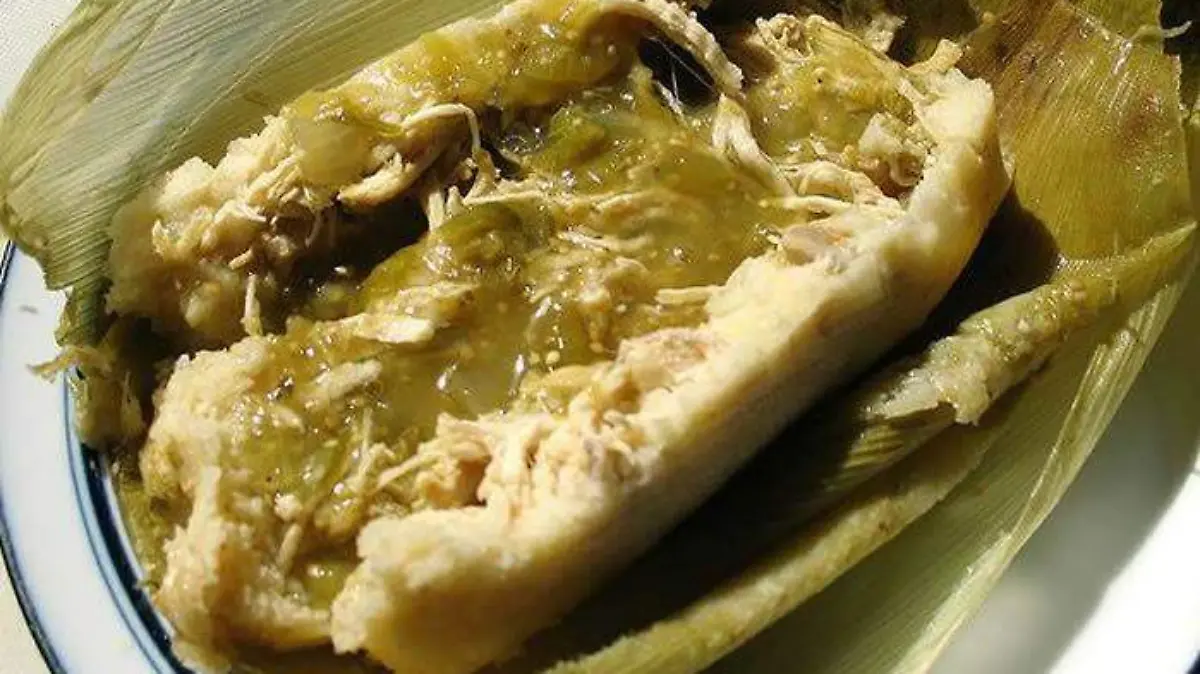 Receta-Tamal-de-Pollo-en-Salsa-Verde