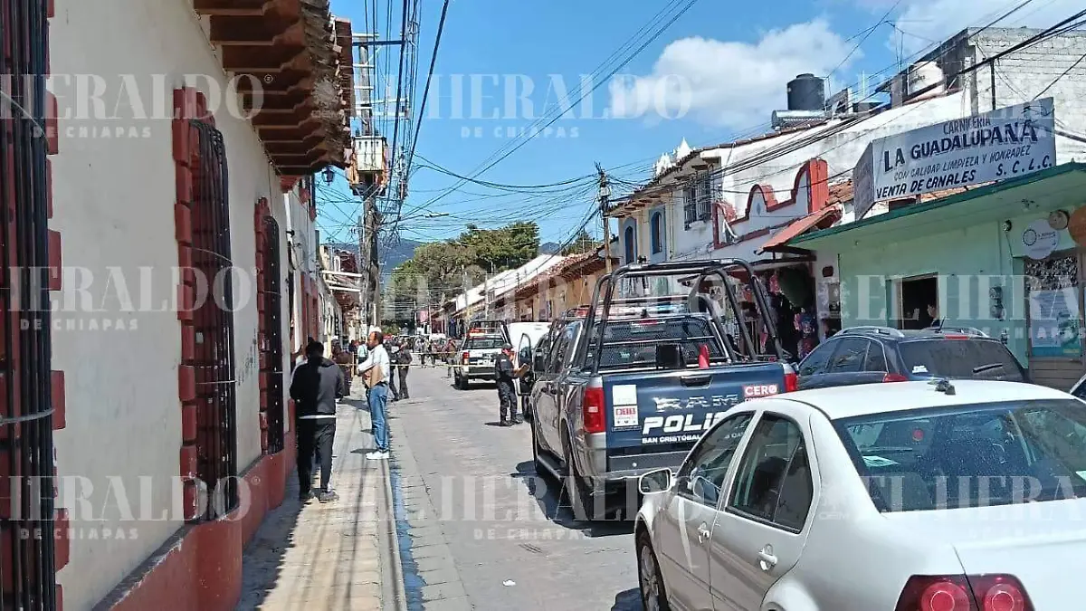 balean a policia en san cristobal