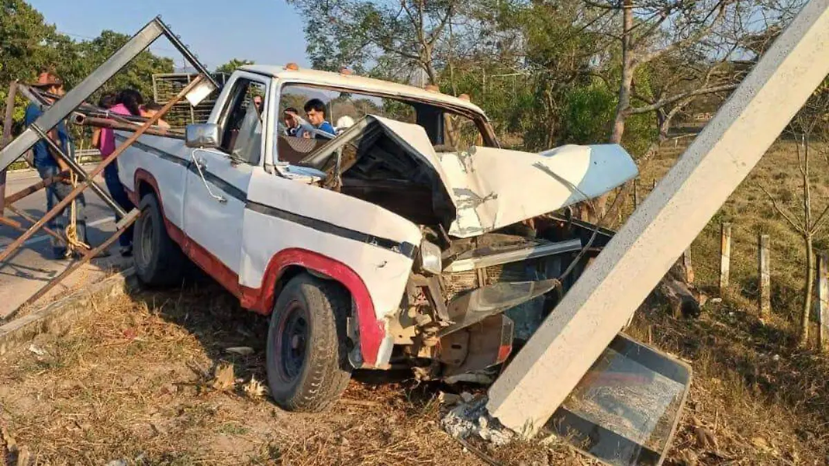 choque camioneta 