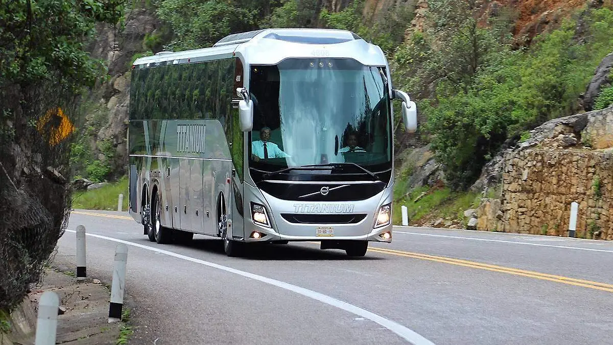 Autobuses_Titanium