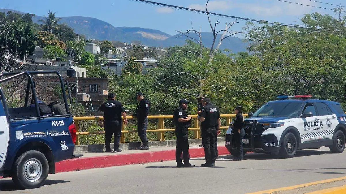 hombre cae de puente 
