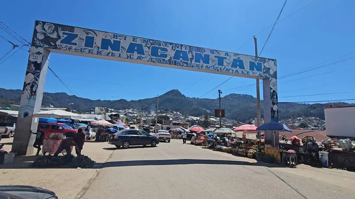 Niñas y niño de Zinacantán 