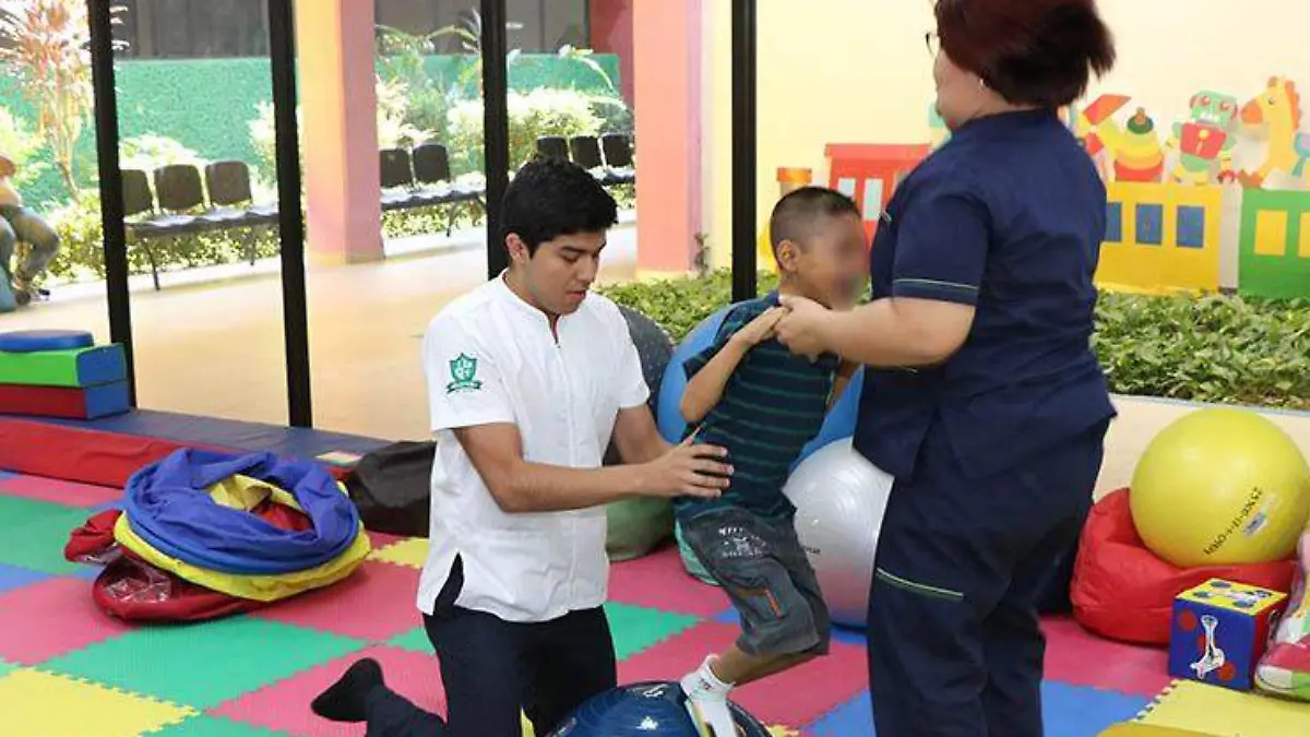 Rehabilitación enfermerdades discapacitados CRIT hospitales Tuxtla Salud