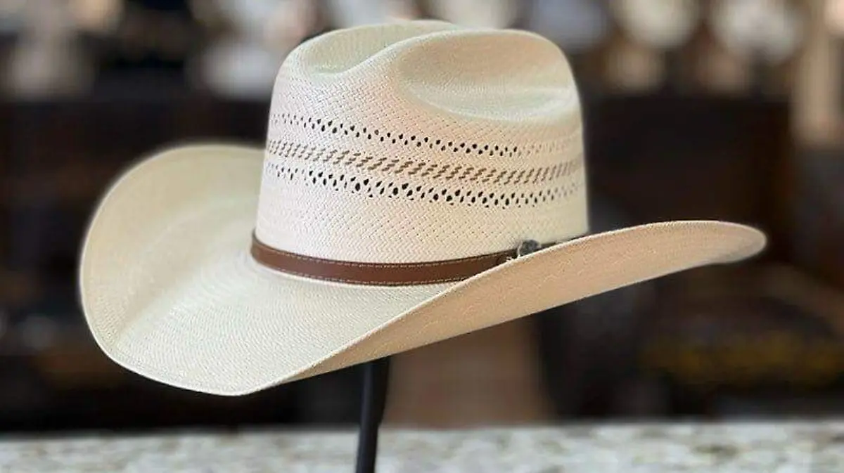 SombreroMustang30x_1