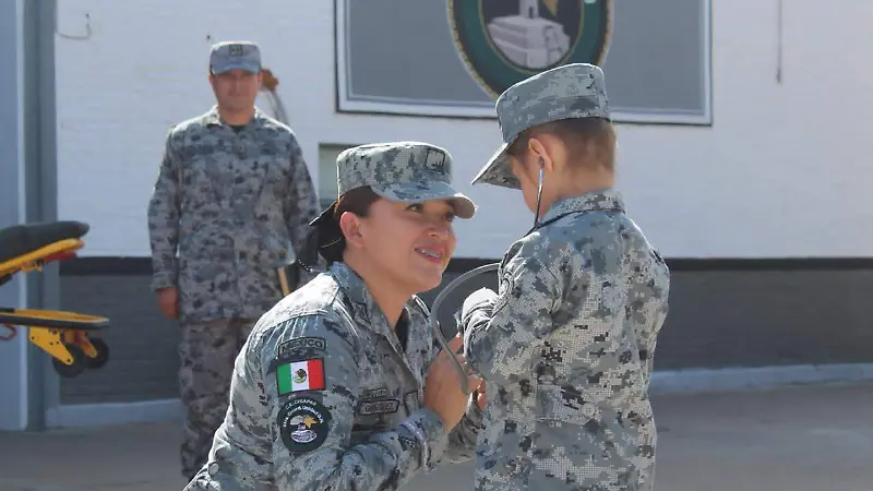 Guardia nacional ceremonia guardia honorario niña autista Shadia 