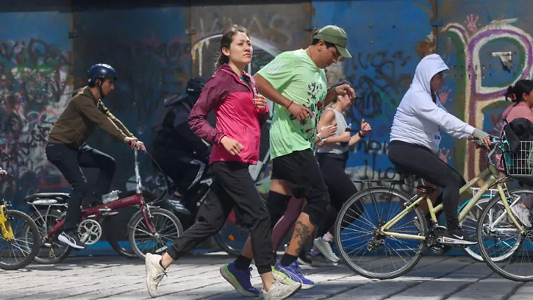 1068041_Paseo Dominical Corredores_web