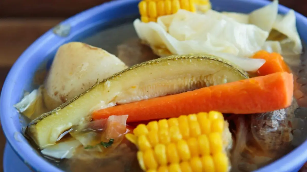 Receta-de-Caldo-de-Res-1920x850