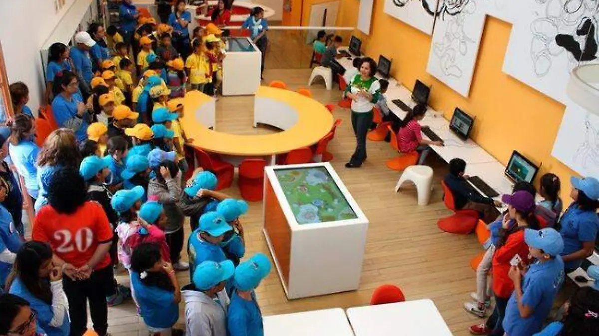 bibliotecaria