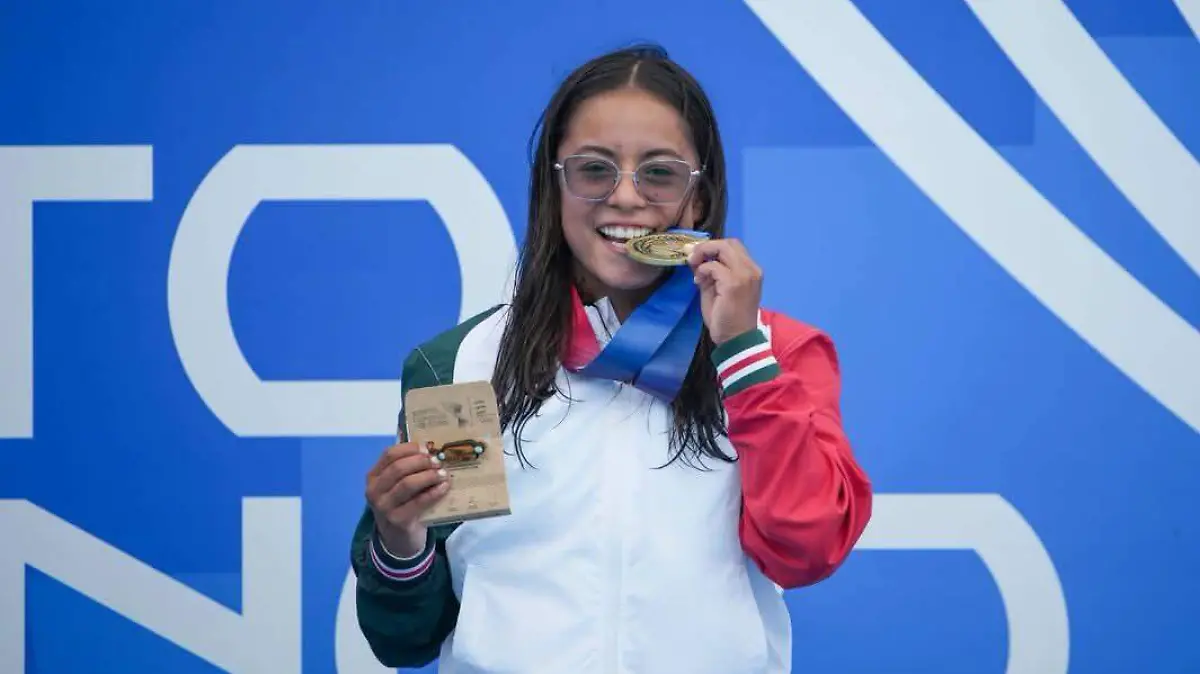 Alejandra Estudillo 