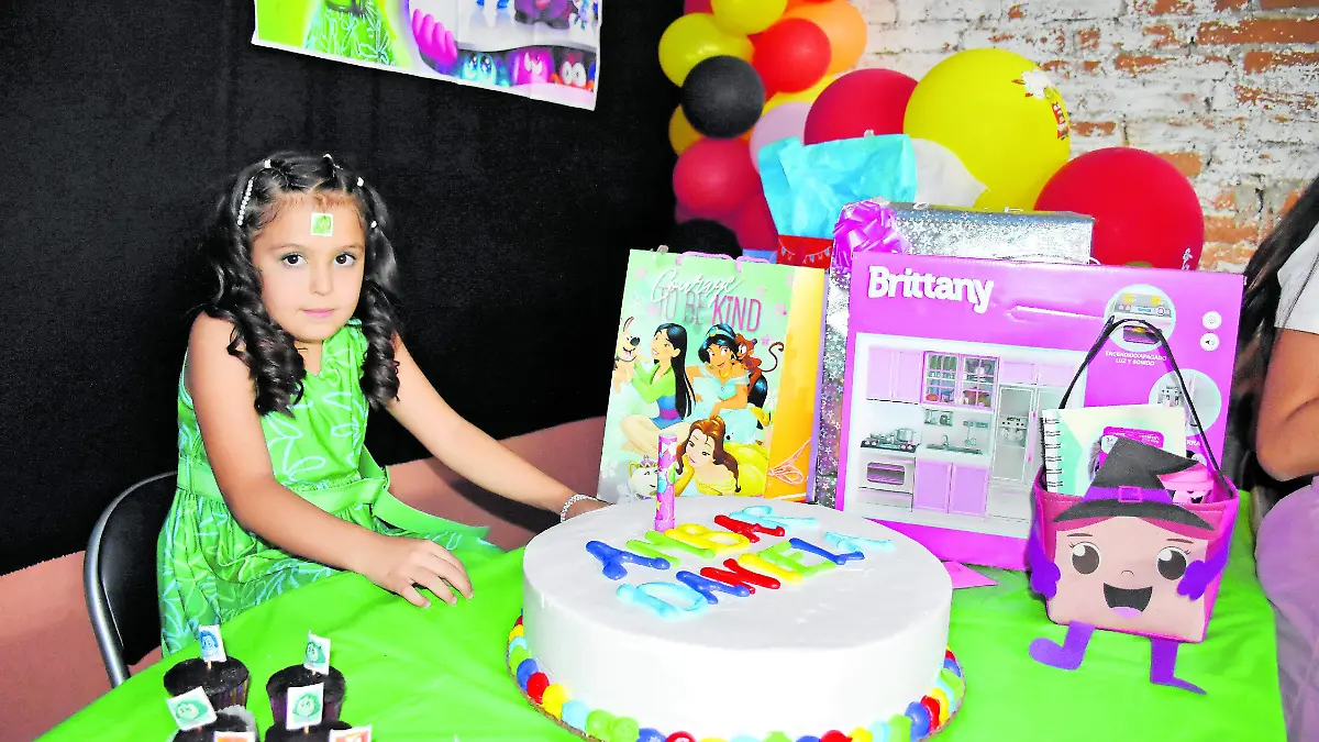 daniela arenas lopez 8 anos (3)_CMYK