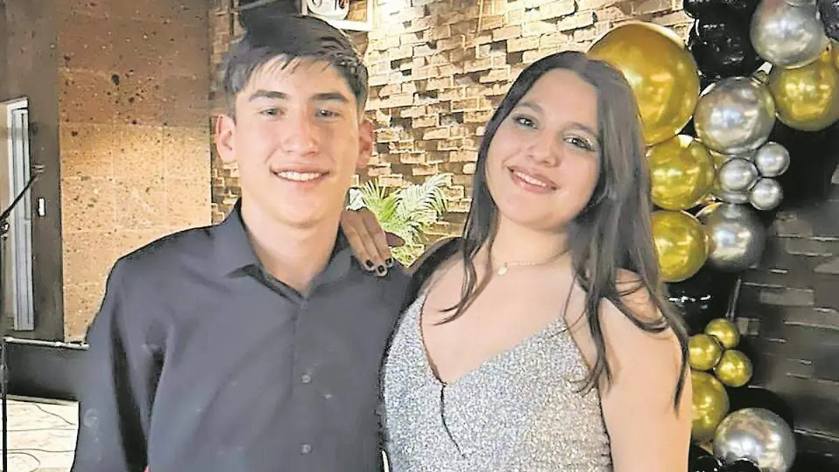 PRINCIPAL CUMPLE 15 DE OLIVER VAZQUEZ AQUI CON LA NOVIA SARA ARMENDARIZ_CMYK