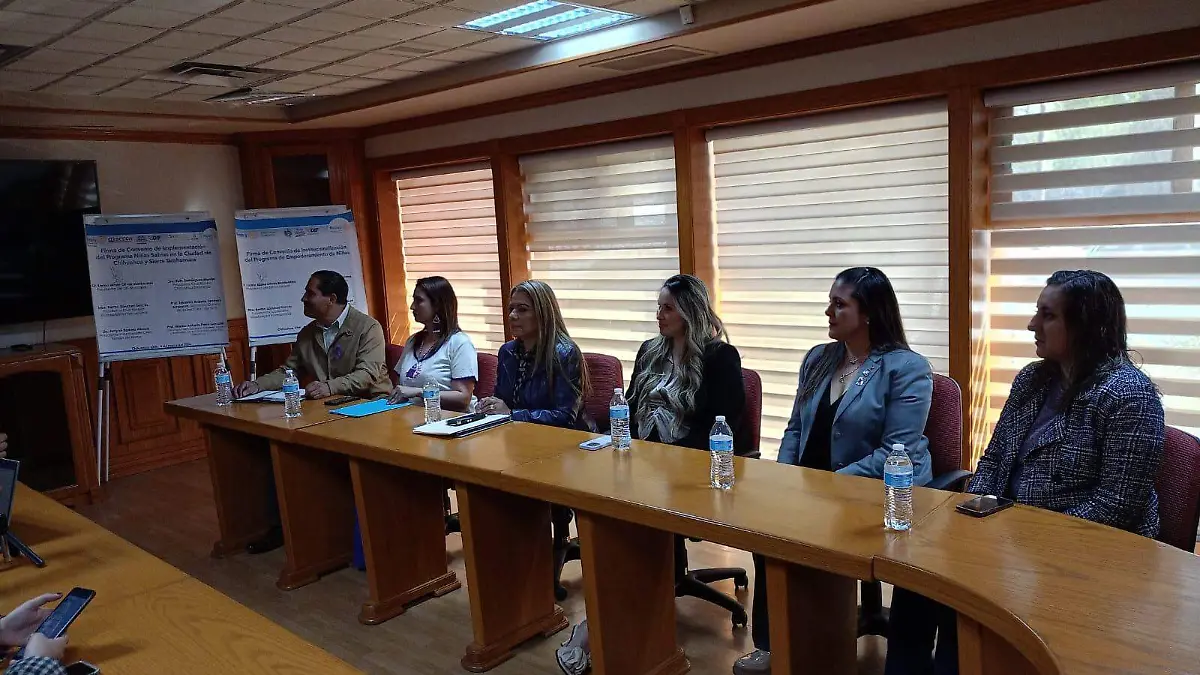 programa de Empoderamiento de Niñas a Centros Comunitarios