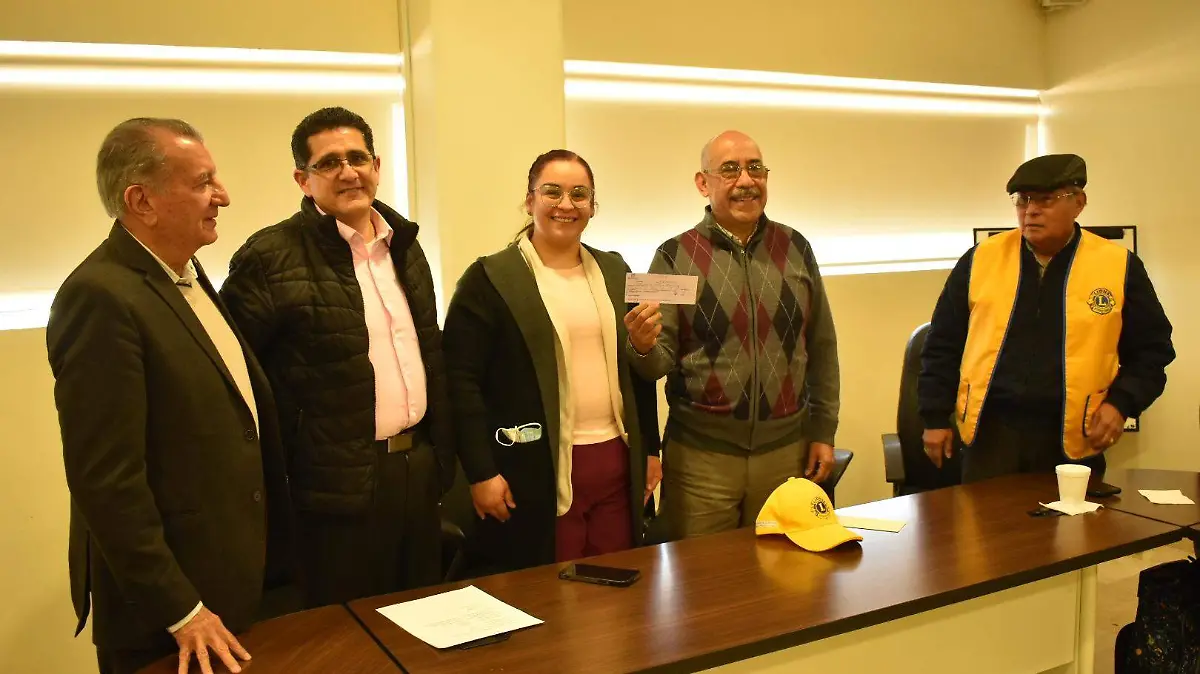 DONATIVO CLUB DE LEONES  (3)