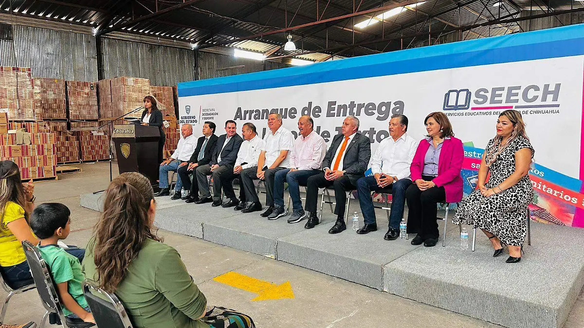 Entrega libros de texto gratuitos SEP SNTE