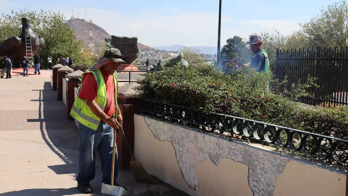 mantenimiento a parque El Palomar