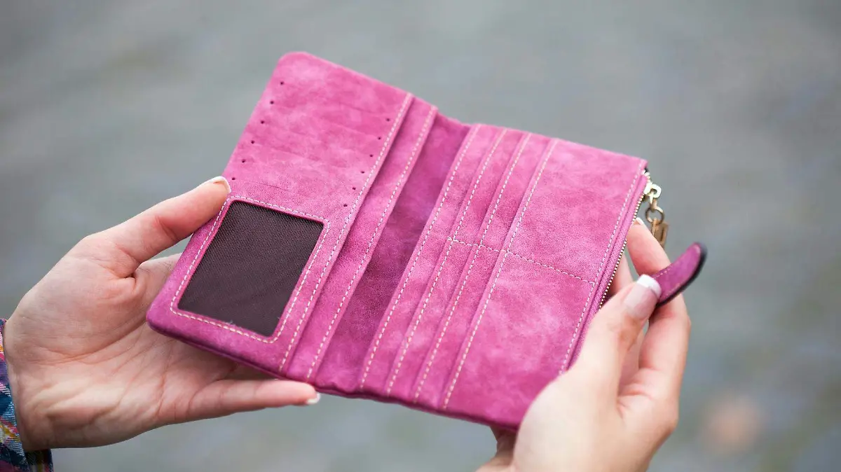 pexels-robert-bogdan-156165-910122