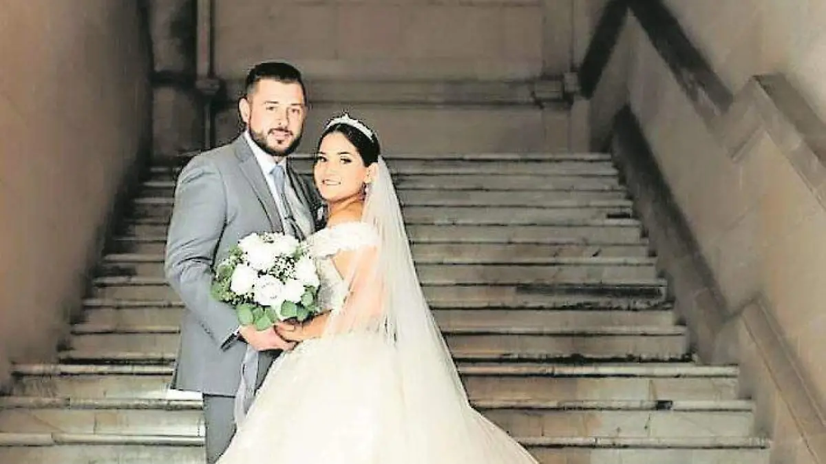 Scott Butler y Evelyn Cristina Acosta Maldonado NOVIOS (1)_CMYK