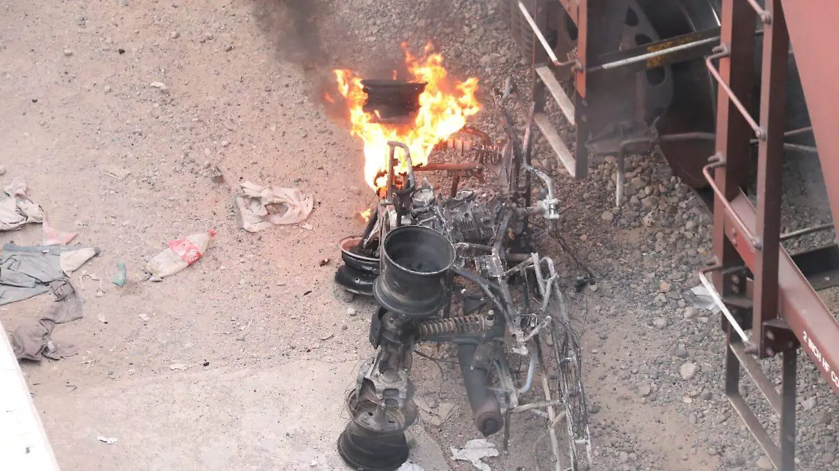 trifulca con GN, INM y Ferromex