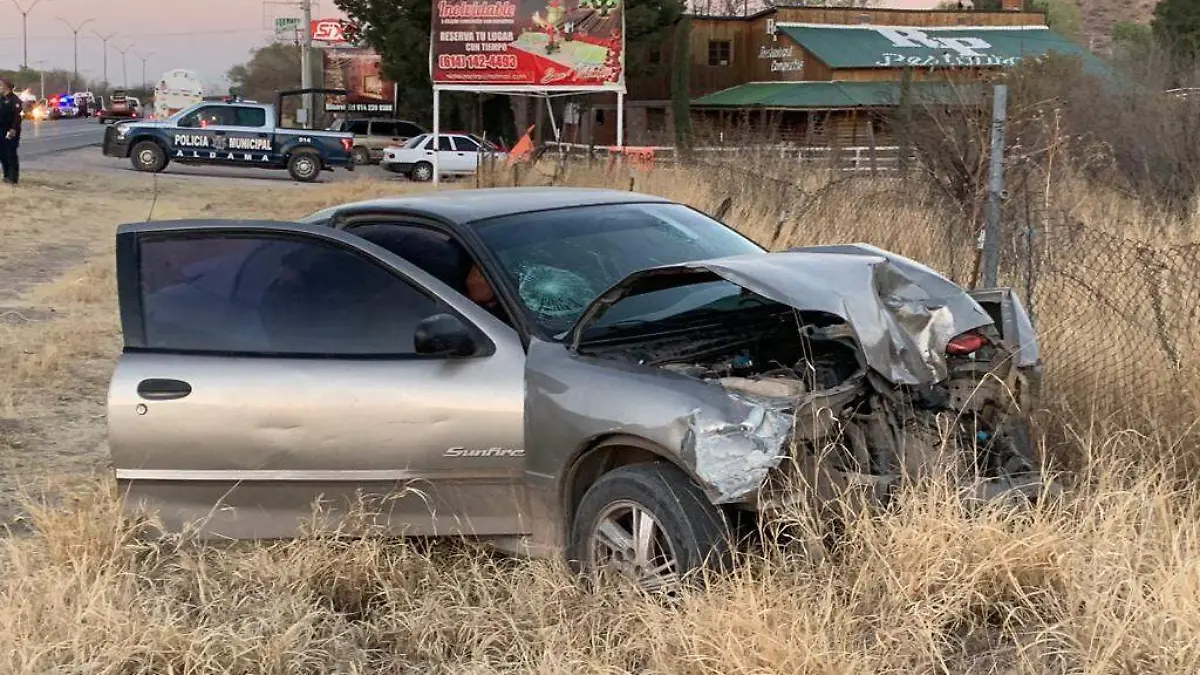 Choque deja tres lesionados en la carretera a Aldama