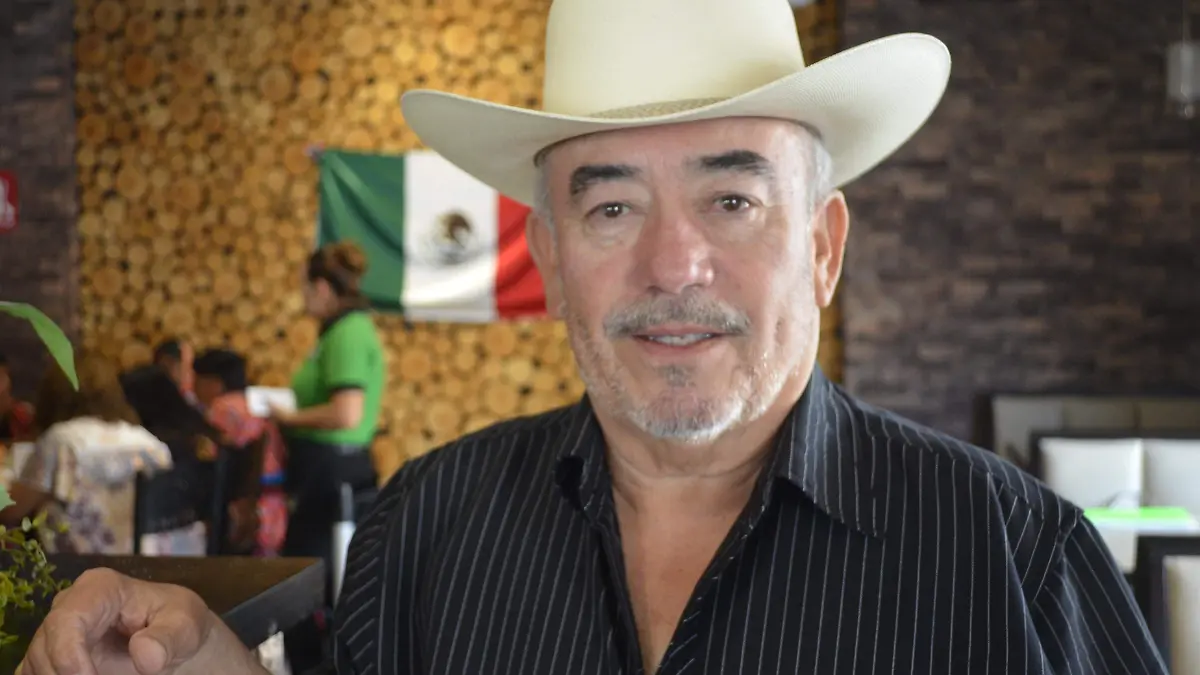 Carlos Castilla Garza recorte