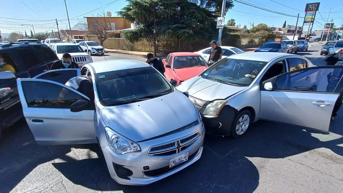 choque en la san felipe