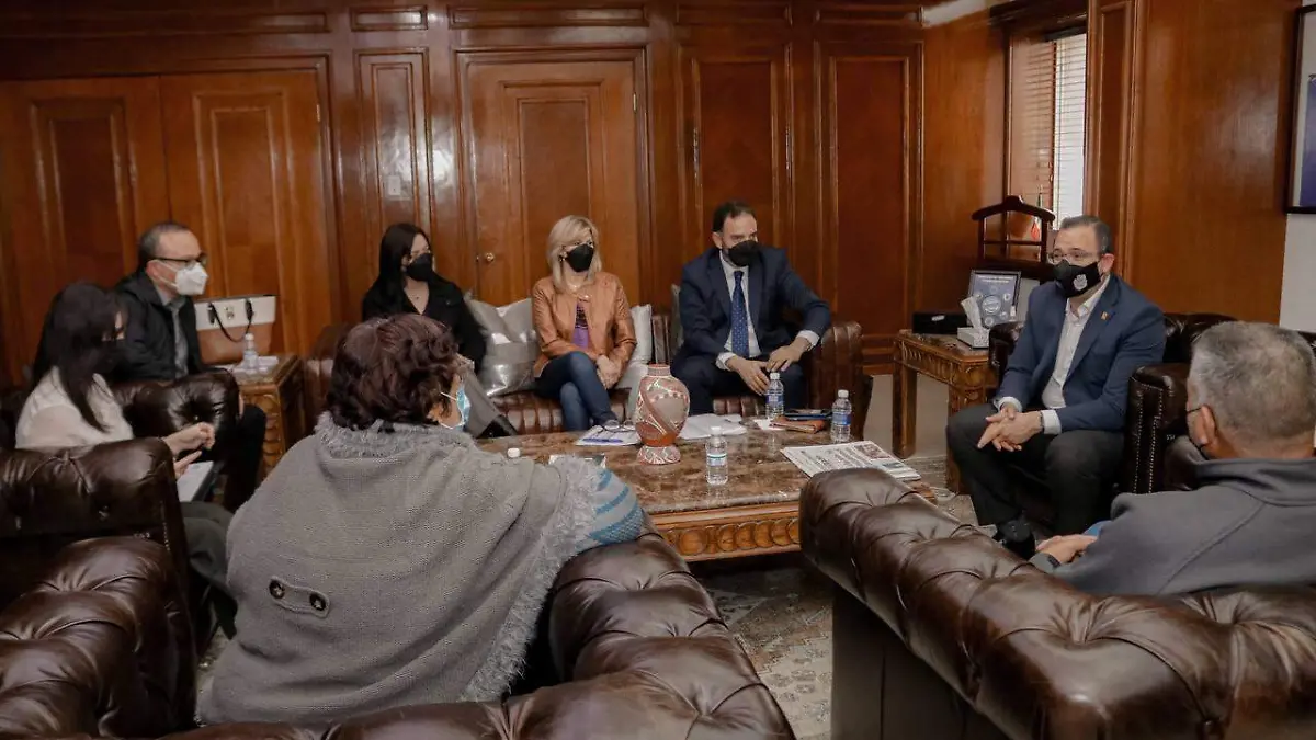 ayuntamiento en reunión