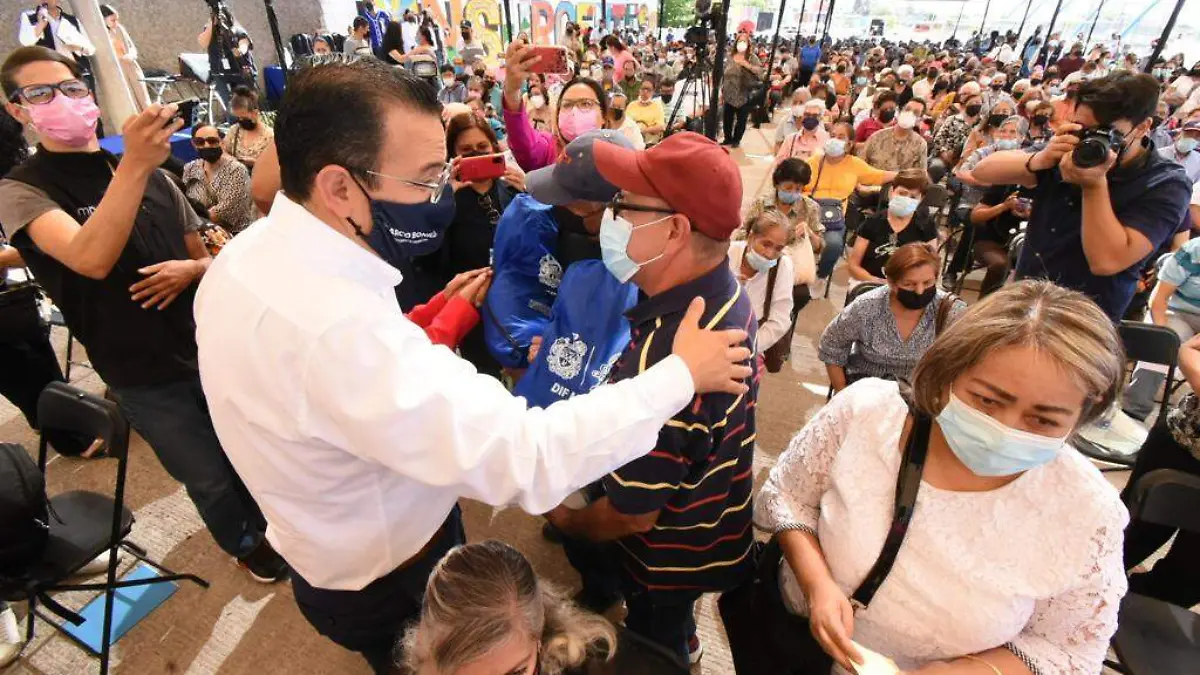 adultos mayores apoyos
