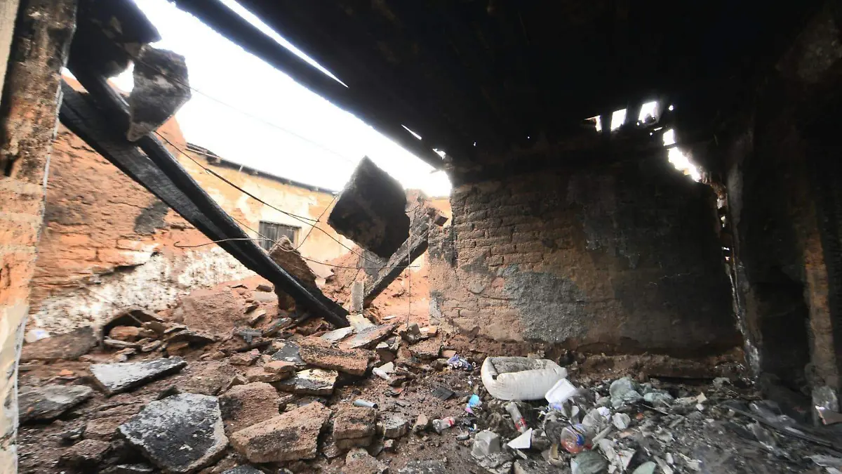 daños en edificios de adobe