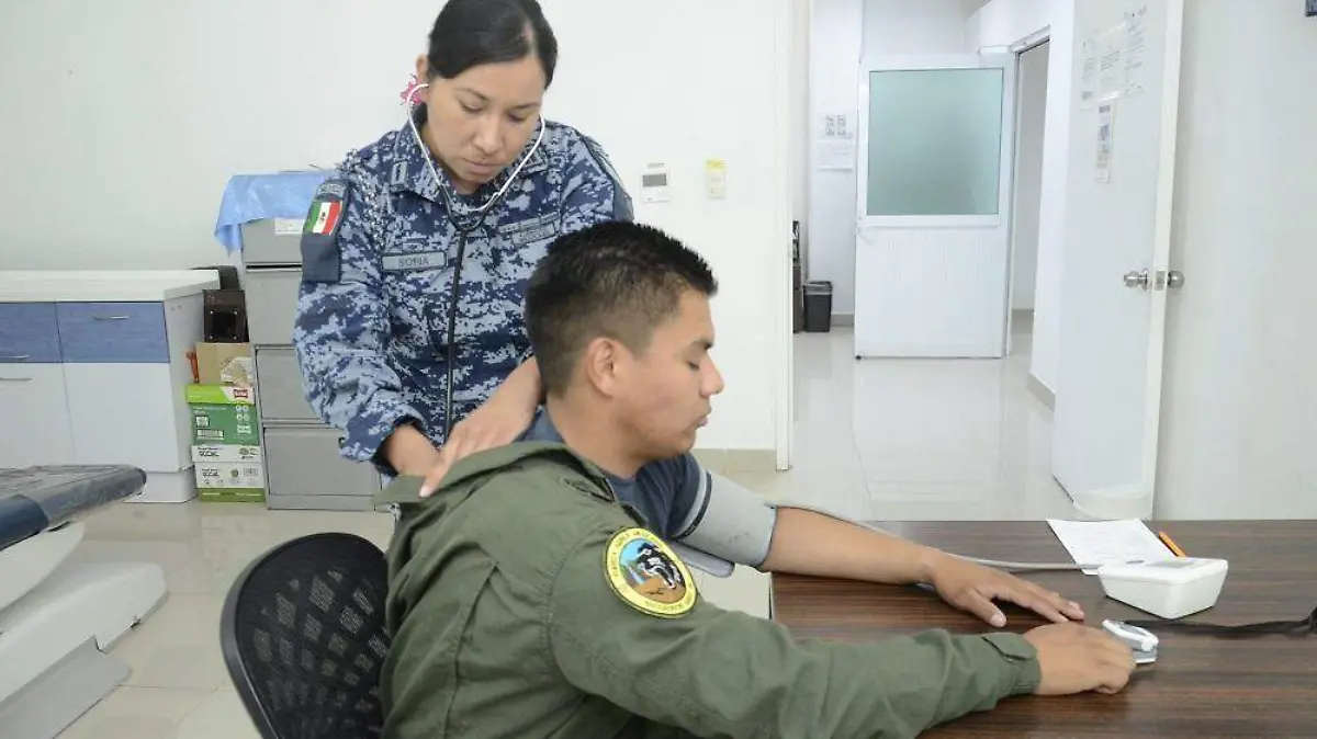Irma Soria Gonzalez Enfermera de la Base Aerea Militar (10)