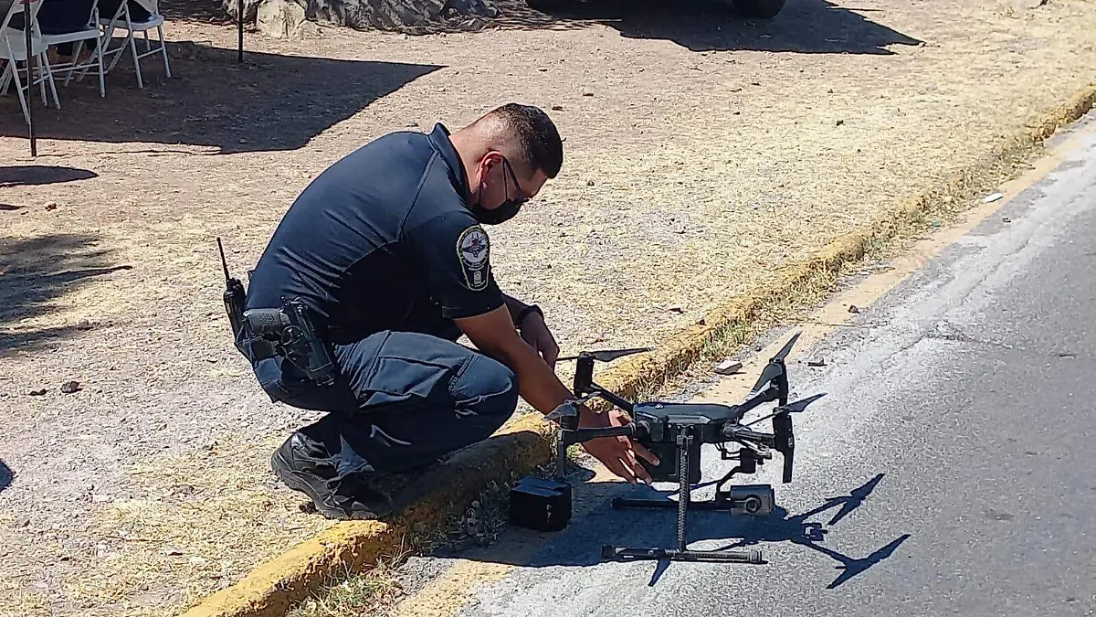 policia con dron
