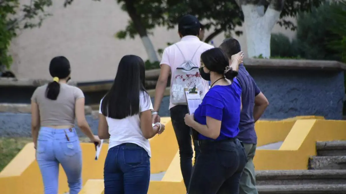 estudiantes uachok