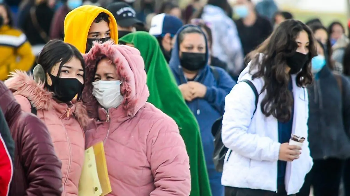 FILAS DE VACUNANCIÓN PARA AFOLESCENTES