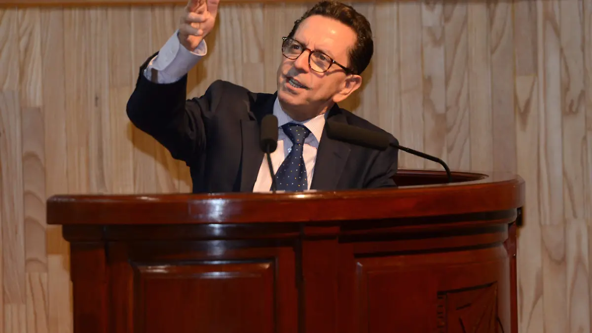 conferencia de roberto izurrieta (39)