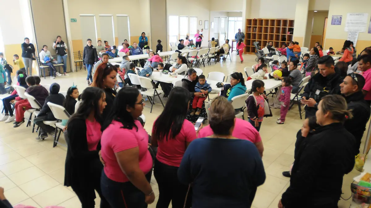 policia estatal posada para niños (7)